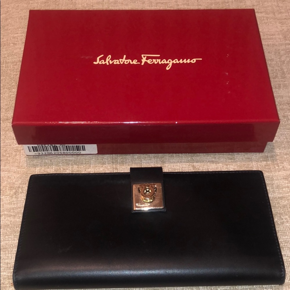 Vintage Salvatore Ferragamo long wallet
